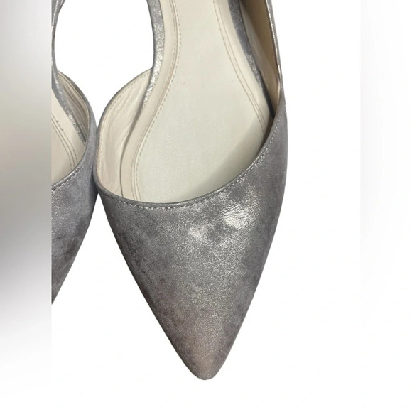 Marc Fisher LTD Women's d'Orsay
Sunny Suede Pointed Flats
Metallic Silver sz 8 M - Picture 2 of 9